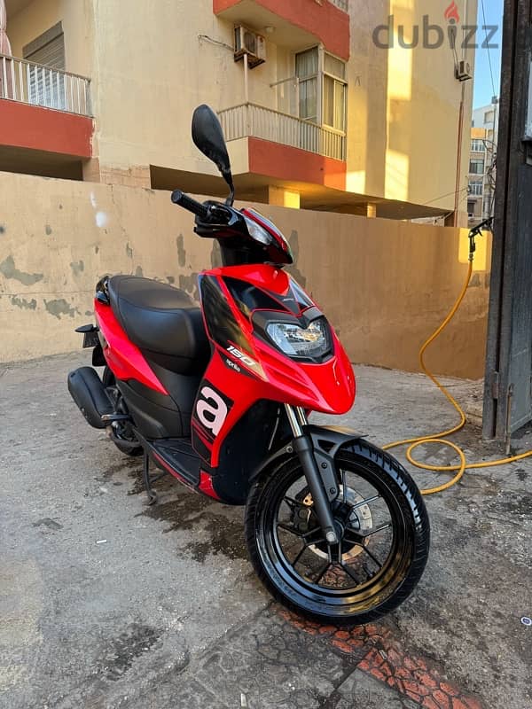 Aprilia SR150.2023 . CLEAN 4