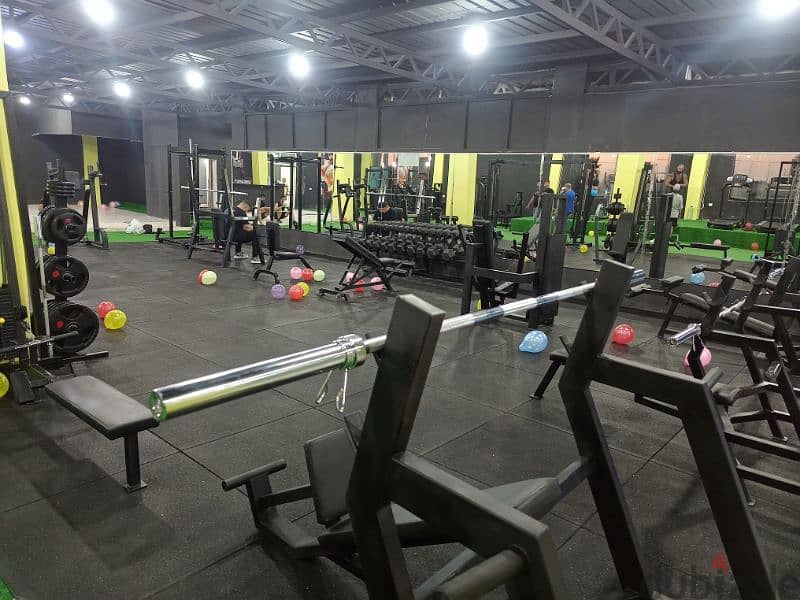 Gym watane for sale like new  03027072 نادي وطني شبه جديد للبيع 1