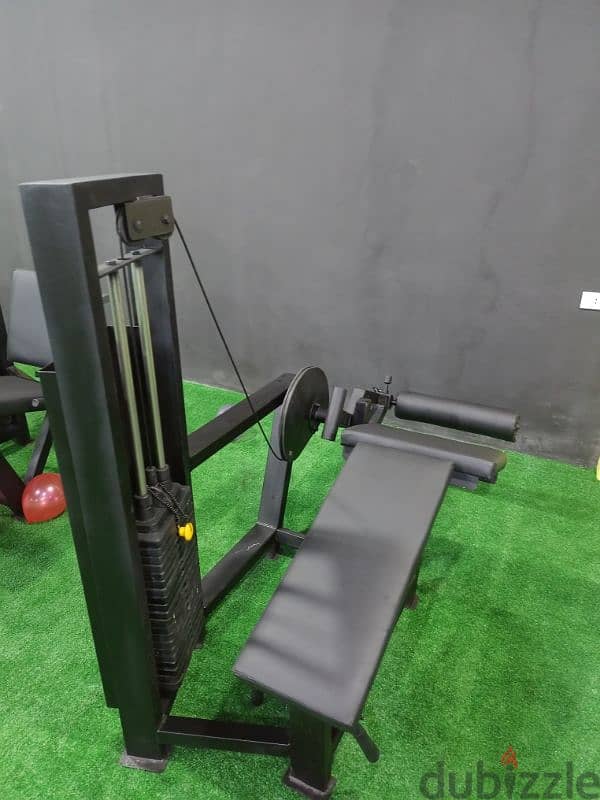 Gym watane for sale like new  03027072 نادي وطني شبه جديد للبيع 3