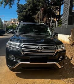 Toyota Land Cruiser 2018 v6 gxr 0