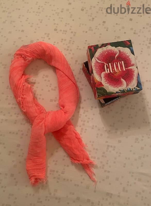 Gucci pink silk  Square Scarf for women 3