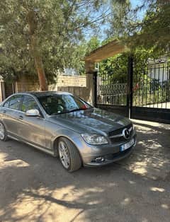 Mercedes-Benz C300 2008 0