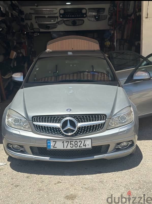 Mercedes-Benz C300 2008 1