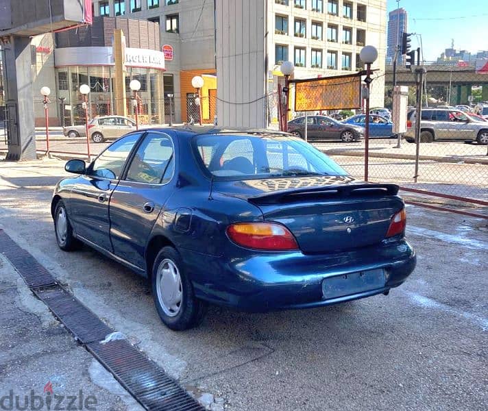 Hyundai Elantra 1996 full automatic مالك واحد مصدر الشركة لبنان 1