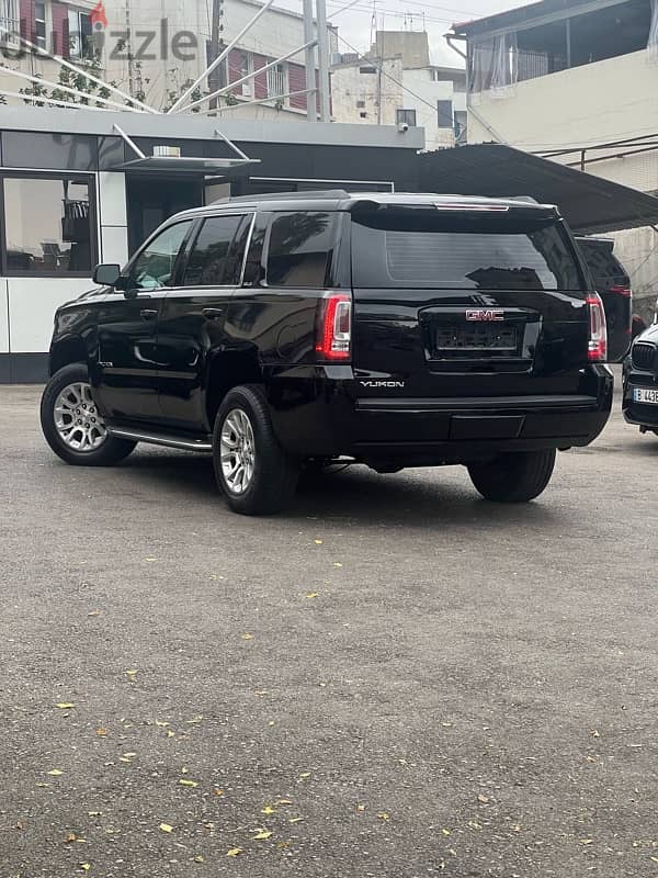 GMC Yukon 2018 3