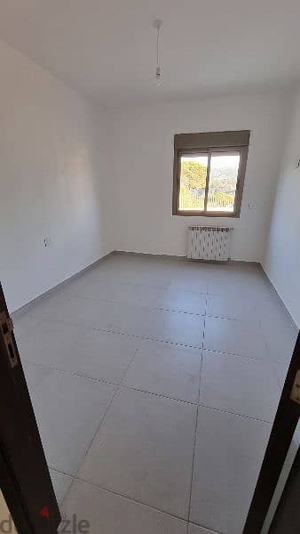 Apartment for sale in baabdat شقة للبيع في بعبدات 15