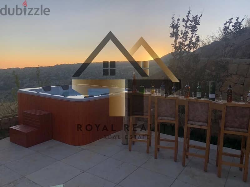 villa for sale in faraya - فيلا للبيع في فاريا 4