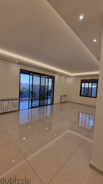 Apartment for sale in baabdat شقة للبيع في بعبدات 0