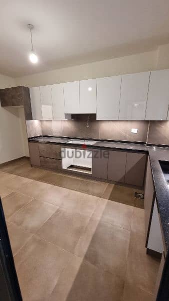 Apartment for sale in baabdat شقة للبيع في بعبدات 7