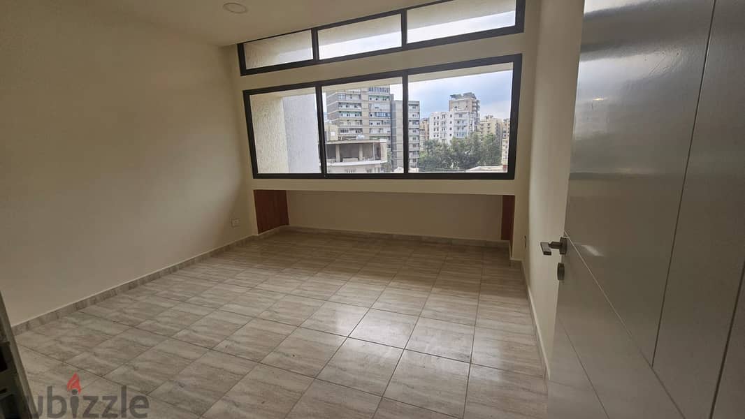 Office for rent in Antelias - مكتب للإيجار في انطلياس 1