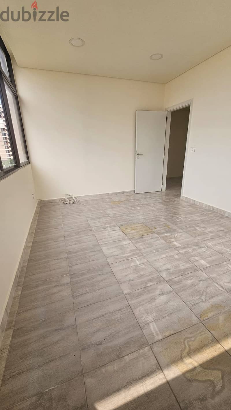 Office for rent in Antelias - مكتب للإيجار في انطلياس 4