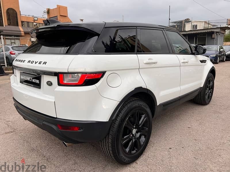 Land Rover Evoque Pure Plus 4