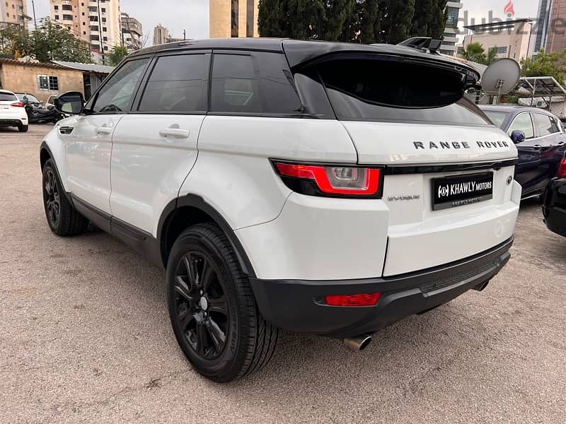 Land Rover Evoque Pure Plus 6