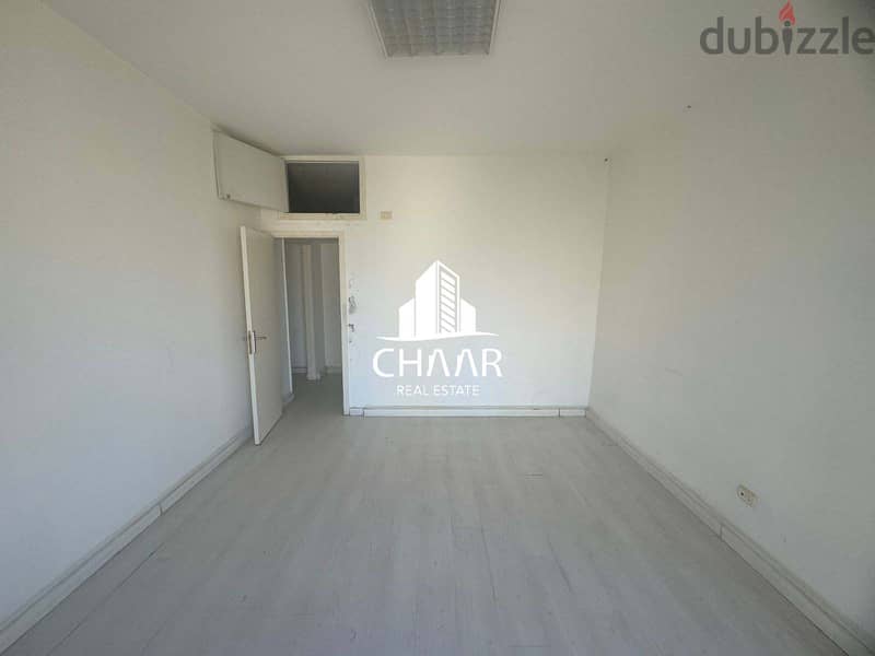 #R2127 - Spacious Office for Rent in Sodeco 5