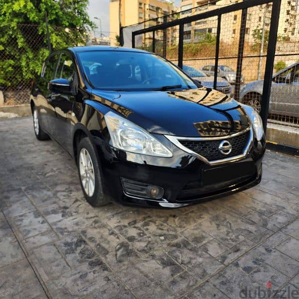 Nissan Tiida 2014 1