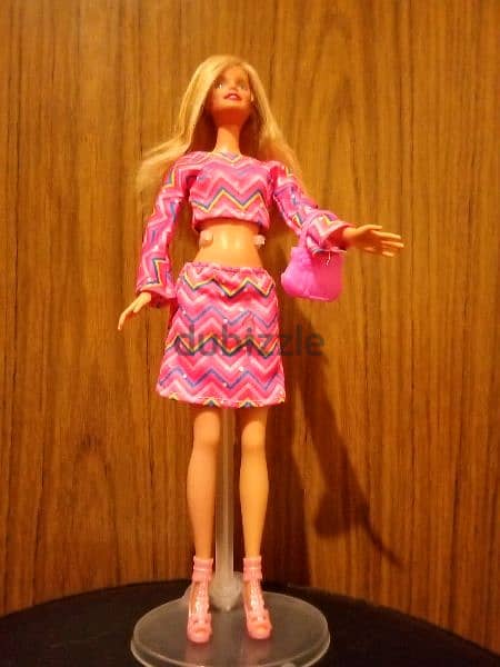 Barbie Mattel 2002 As new doll Bend legs wearing outfit +Shoes=23$ 7