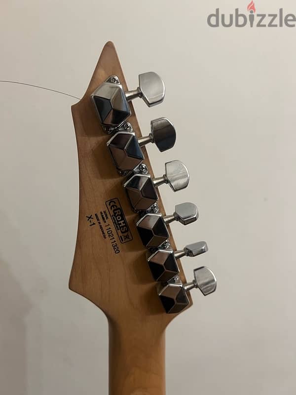 Xcort electric guitar 6