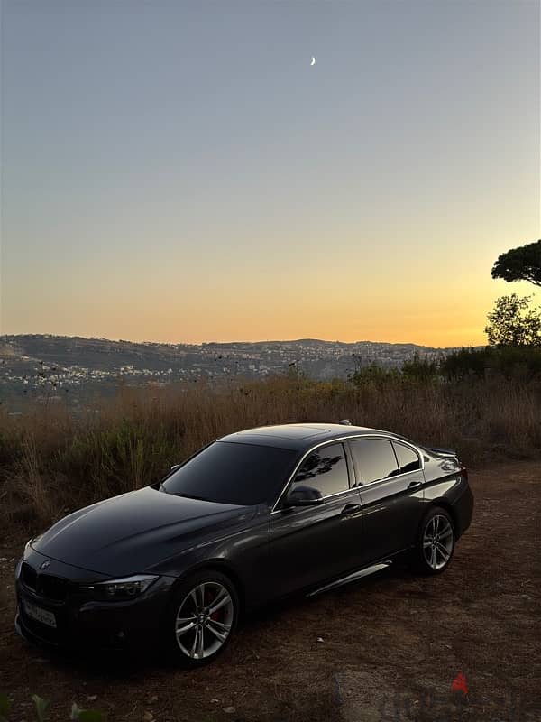 BMW 3-Series 2012 1