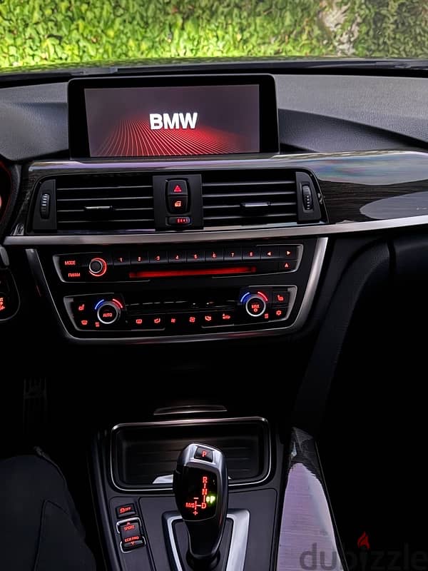 BMW 3-Series 2012 4