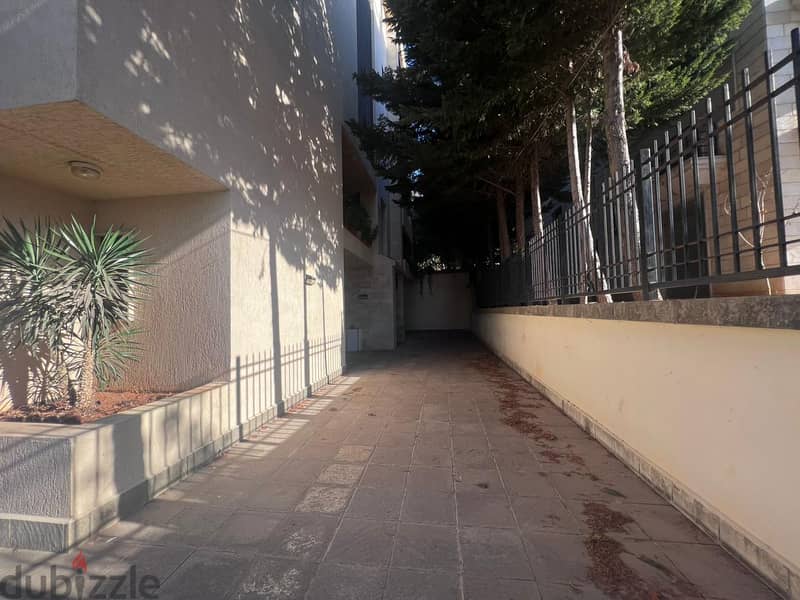 Apartment for sale in Broumana شقة للبيع ب برمانا 4