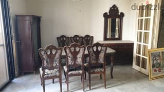 ANTIQUE FURNITURES 0