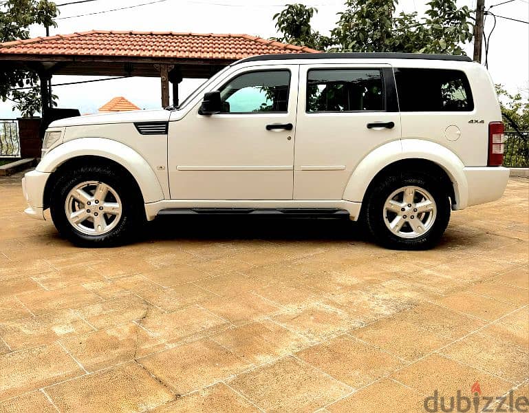 Dodge Nitro SXT 2011 4WD 6cyld مصدر الشركة لبنان 5