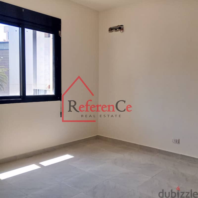 Apartment with view in Betchay شقة مطلة على البحر في بيتشاي 3