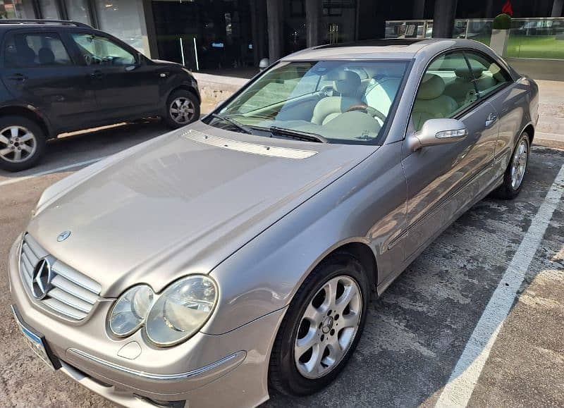 Mercedes-Benz CLK-Class 2005 1