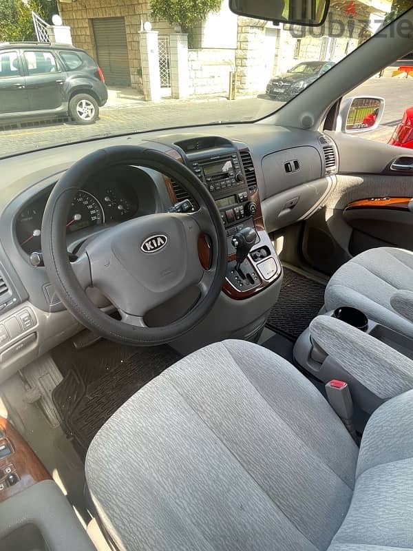 Kia Carnival 2007 4