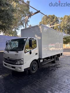 Hino 300 714 2023 0