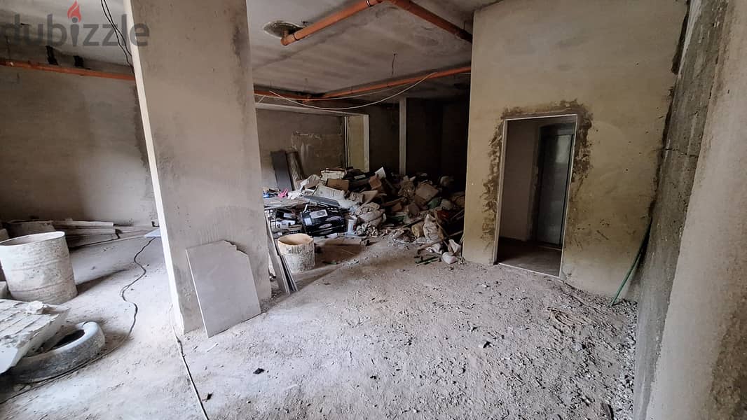 Warehouse fo Sale in Mansourieh مستودع للبيع في المنصورية 4