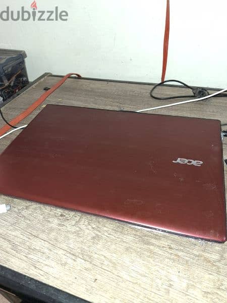 Acer Aspire E5-576G-52AW Intel Core i5 + 2GB Nvidia VGA 2