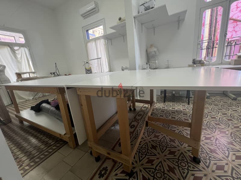 Sewing and detailing table طاولة خياطة وتفصيل 2