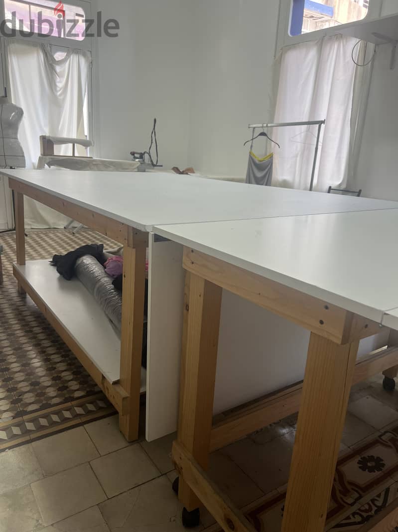 Sewing and detailing table طاولة خياطة وتفصيل 3