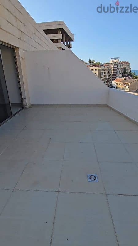 100 sqm Open space studio for rent in Jounieh Downtown Keserwan 12