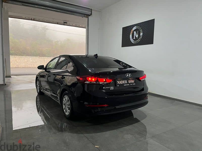 Hyundai Elantra 2017 8