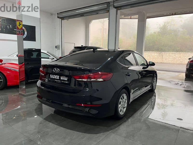 Hyundai Elantra 2017 14