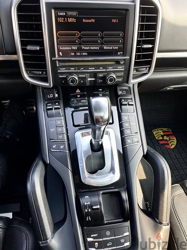 Porsche Cayenne S 2011 8