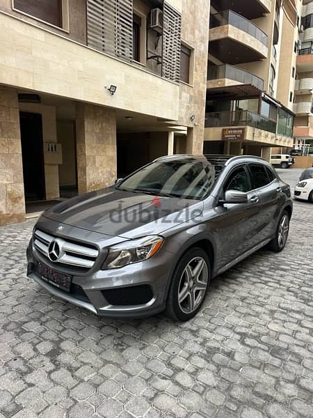 Mercedes GLA 250 AMG-line 4matic 2017 gray on black (clean carfax) 1