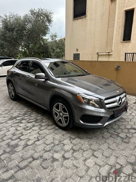 Mercedes GLA 250 AMG-line 4matic 2017 gray on black (clean carfax) 2