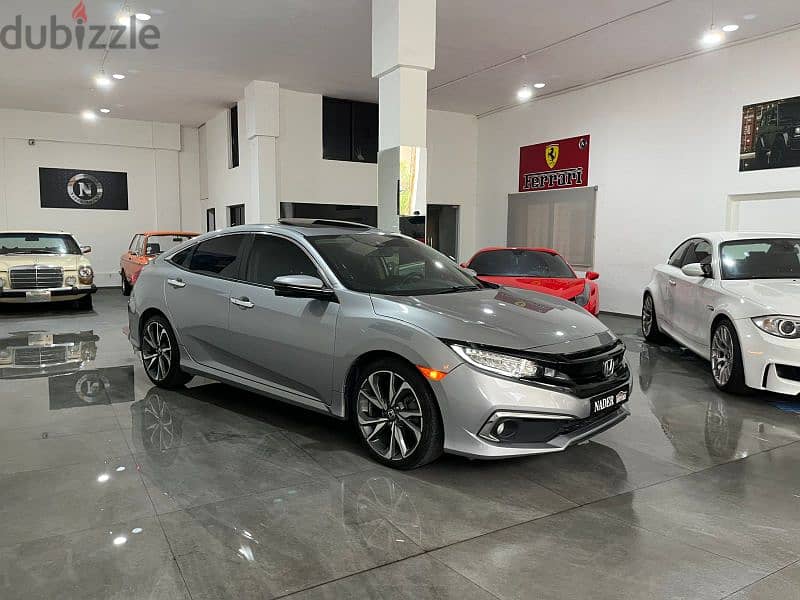 Honda Civic 2019 Full Option 17