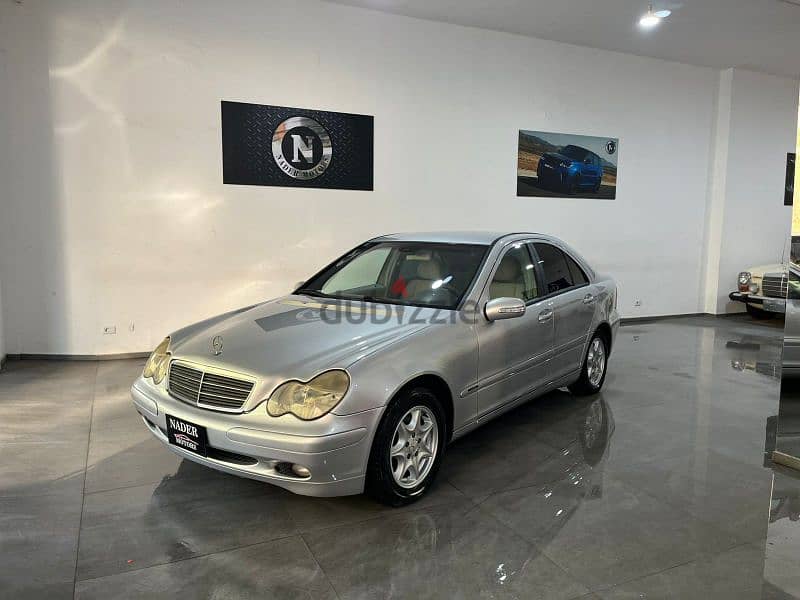 Mercedes-Benz C 200 V4 2002 2