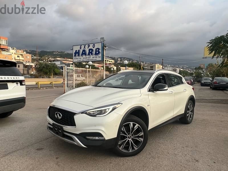 Infiniti Qx 30 2017 V4 FULL OPTIONS VERY CLEAN CAR 0