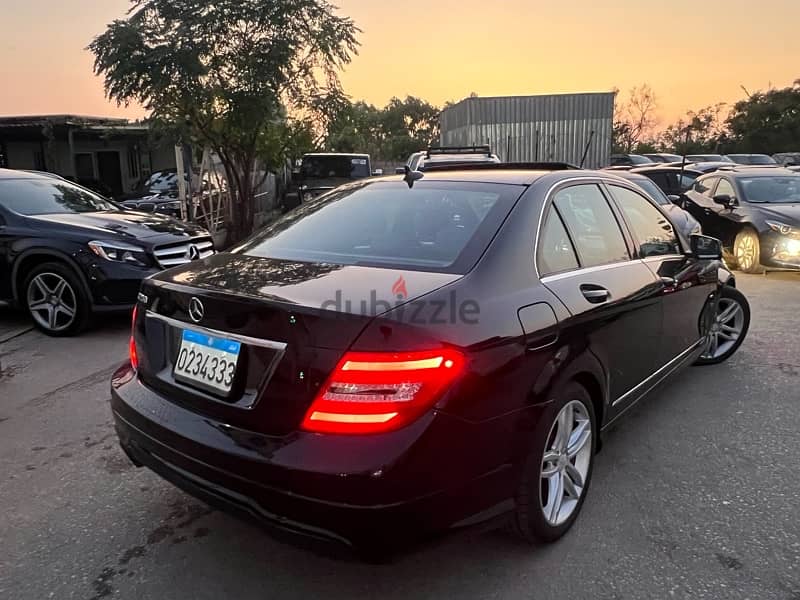 Mercedes-Benz C250 2012 V4 CLEAN CAR 2