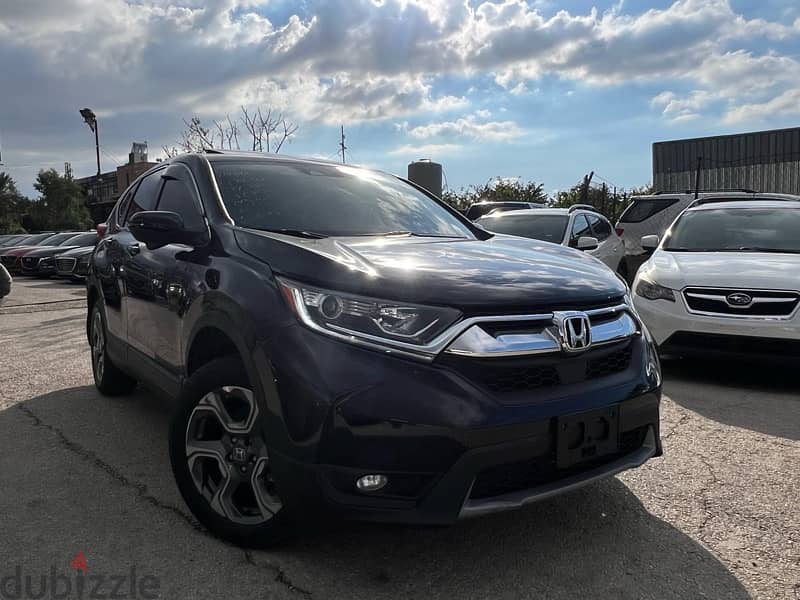 Honda CR-V 2019 touring V4 AWD FULL OPTIONS GOOD CONDITION 1