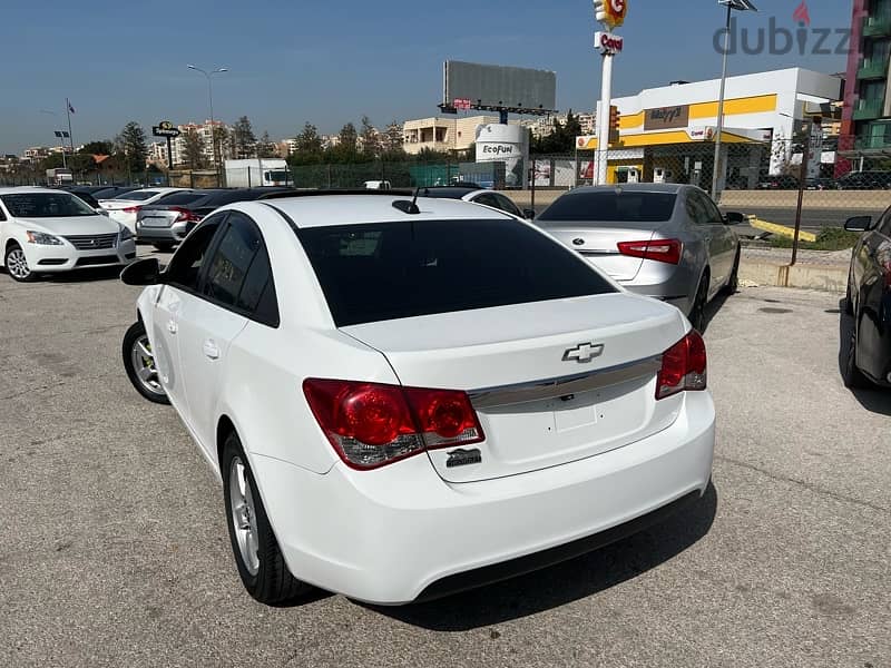 Chevrolet Cruze 2016 v4 FULL OPTIONS good condition 3