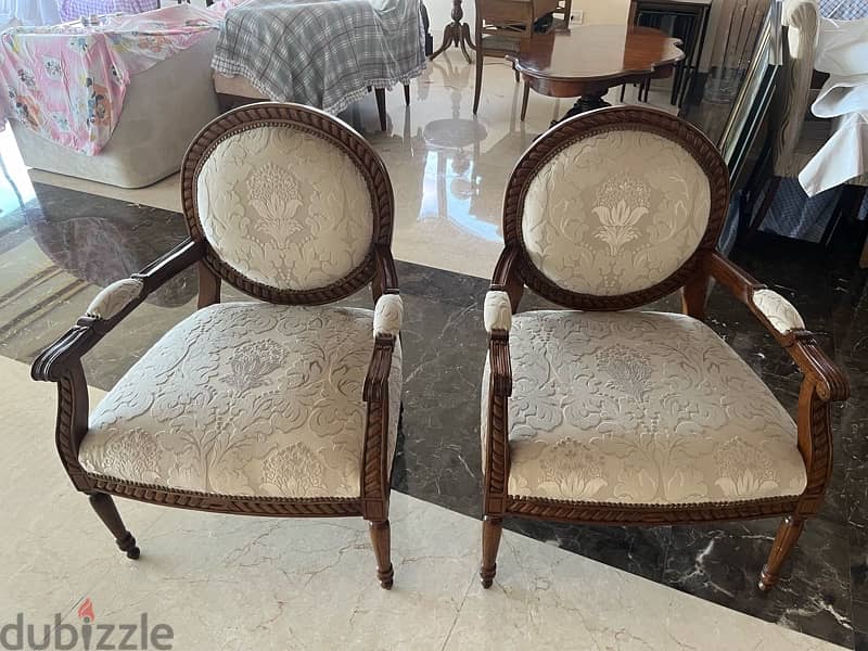 chairs in good condition 1