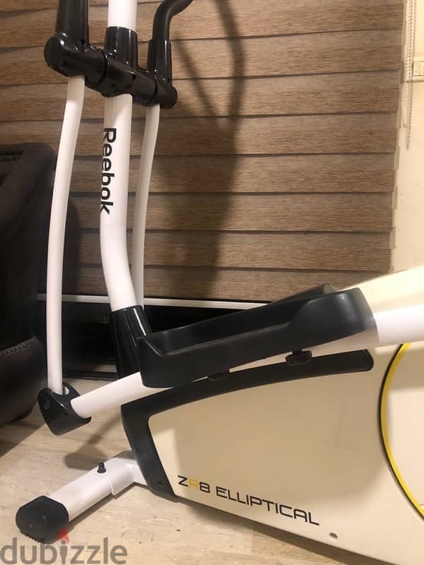 Elliptical Reebok ZR8 9