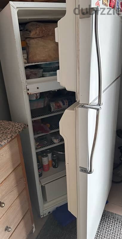 used refrigerator - براد مستعمل 3