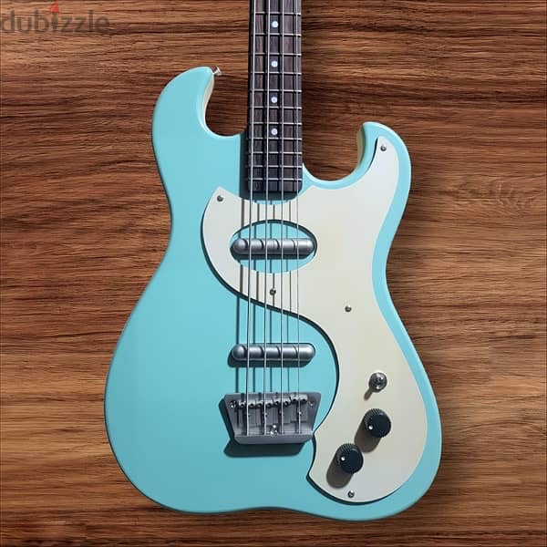 Danelectro 63 Bass Surf Green 1